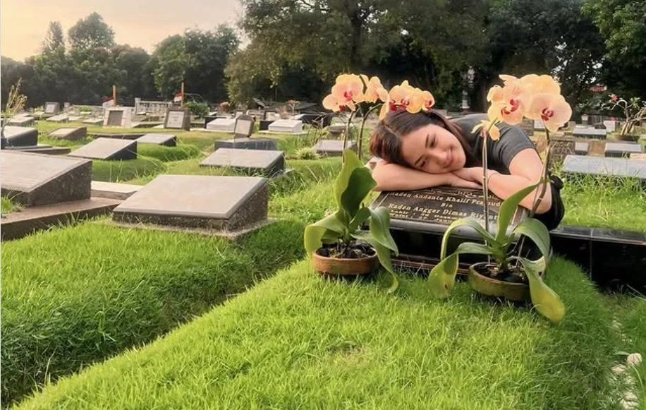 Tamara Tyasmara Belajar Ikhlas, Begini Cara Mengobati Rindu pada Mendiang Dante