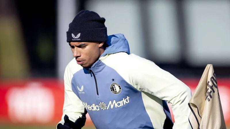 Calvin Stengs resmi hengkang dari Feyenoord mulai saat ini