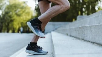 7 Cara Mengetahui Bentuk Kaki untuk Sepatu Lari, Ternyata Tiap Orang Beda