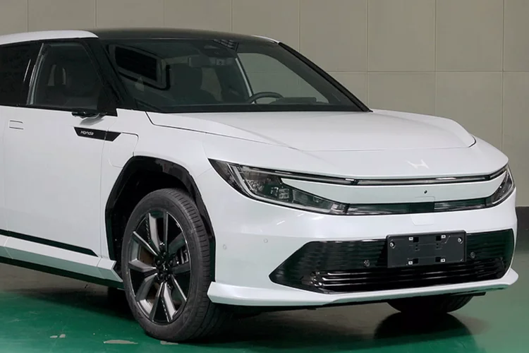 Mobil listrik Honda Ye P7