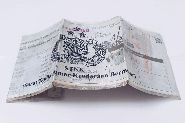 Cara cek besaran tagihan pajak kendaraan Jakarta, motor atau mobil, untuk ikuti pemutihan denda pajak kendaraan Jakarta 2025.