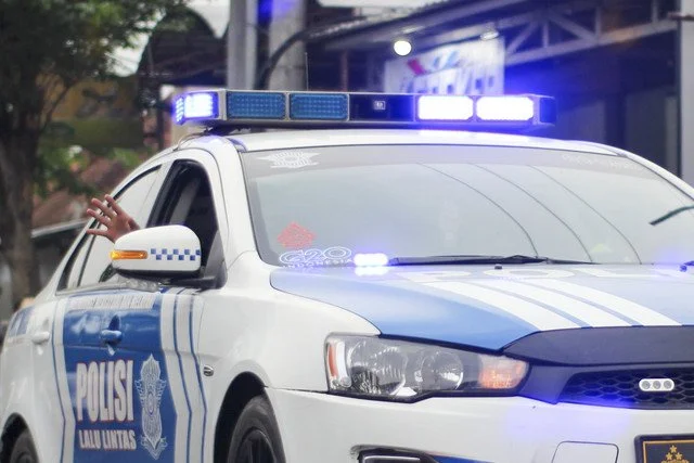 Pulang Malam dan Takut Dibegal, Warga Bandung Ini Minta Dikawal Polisi