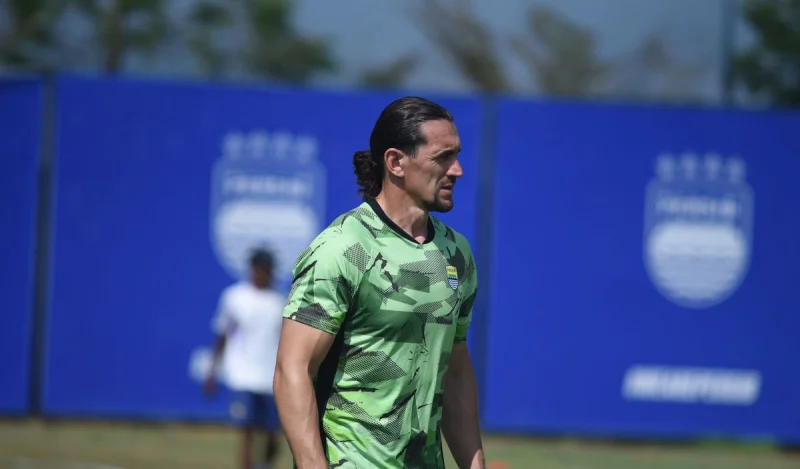 Kisah Lucu Zlatko Runje, Asisten Pelatih Persib yang Heran Lihat Warga Bandung Selalu Bahagia