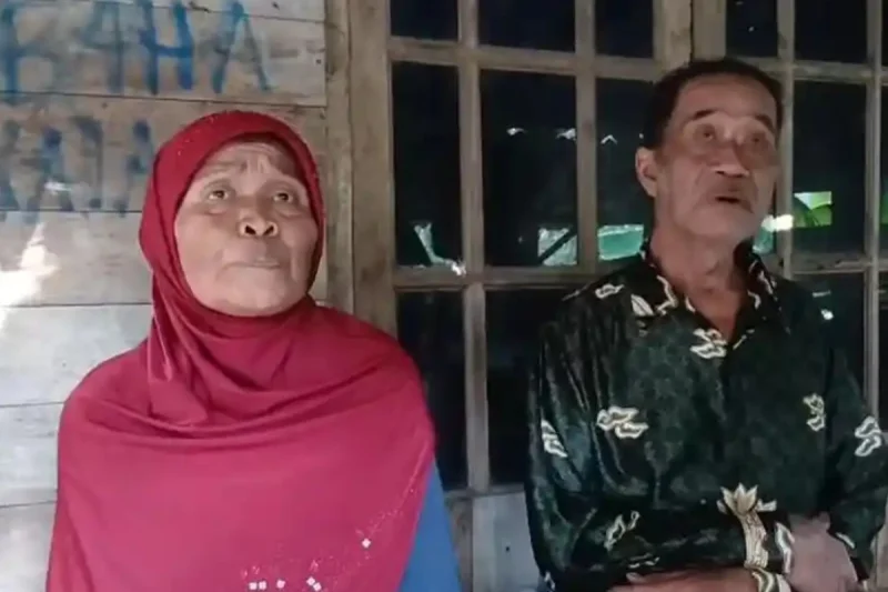 Kisah Pasutri Lansia di Semarang yang Segera Nikmati Listrik setelah 20 Tahun Mengandalkan Sentir