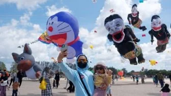 Pesta Layang-layang Dunia Warnai Pantai Sanur Bali