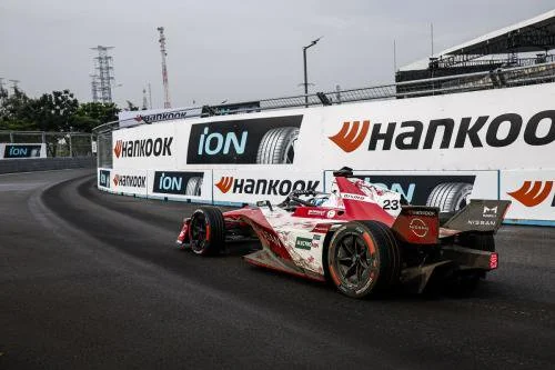Tim Formula E Nissan (NMDI)
