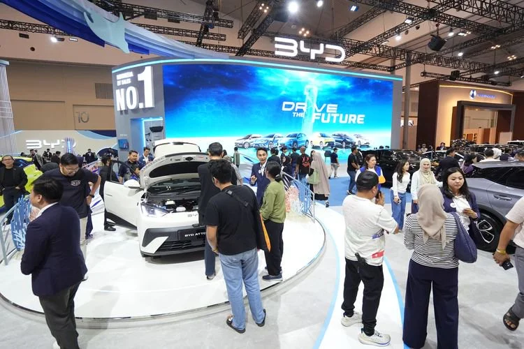 Booth BYD di GJAW 2025