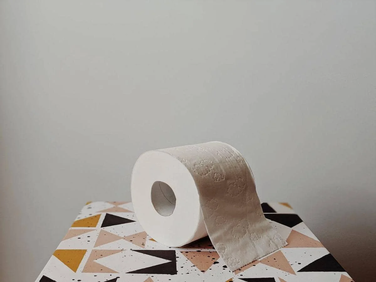 https://www.pexels.com/id-id/foto/desain-rancangan-bersih-kesehatan-3963104/