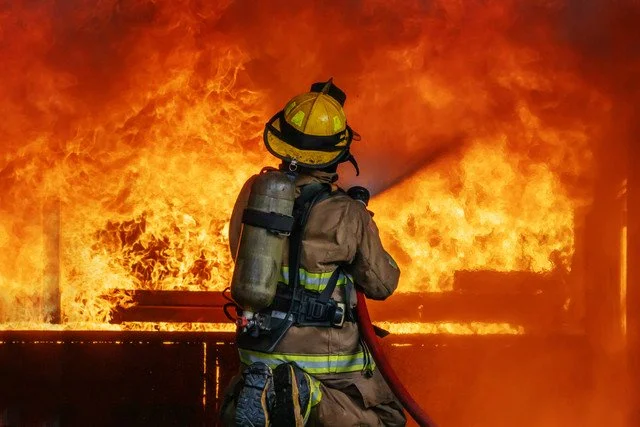 Toserba di Karawang Terbakar, Pegawai Panik Selamatkan Diri