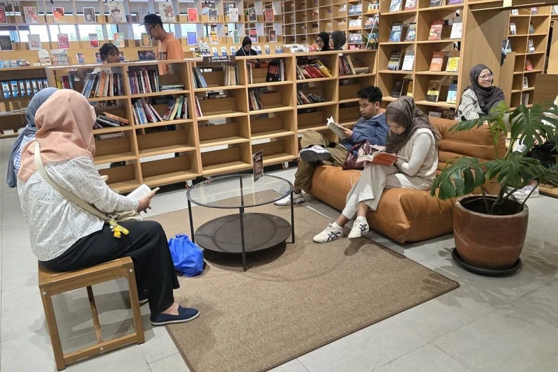 Mengintip Gramedia Jalma Semarang: Tempat Warga Cari Buku, Kerja, hingga Bertemu Komunitas