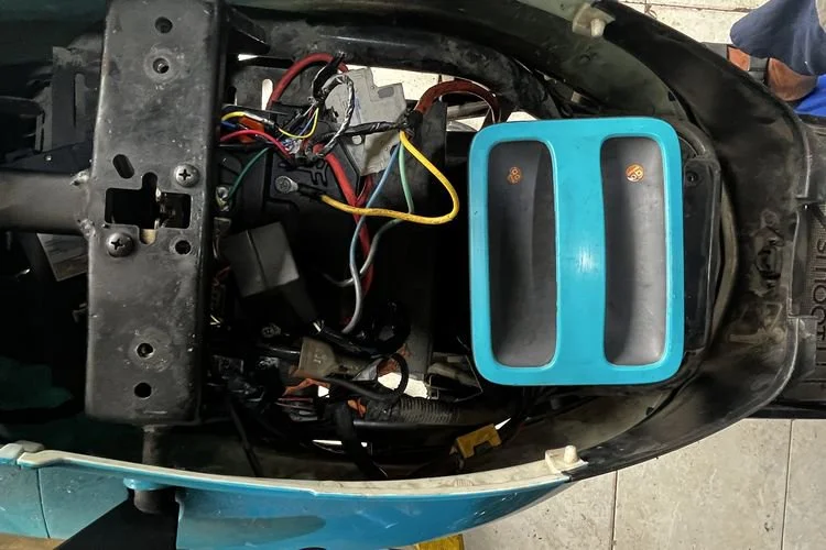 Baterai motor listrik