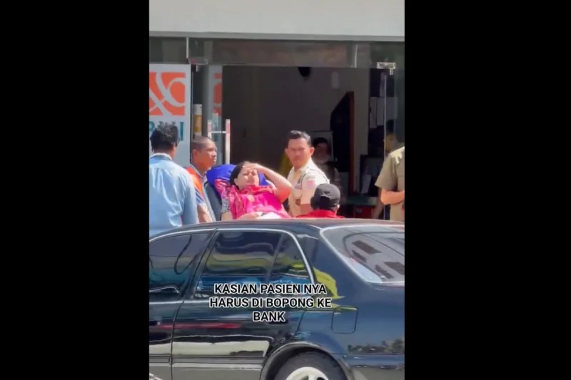 Klarifikasi BNI soal Siswa Dibawa Pakai Kasur Ambulans demi Urus PIP