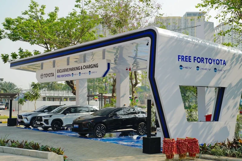 Toyota Tambah Charging Spot Gratis untuk Mobil Elektrifikasi di Bekasi