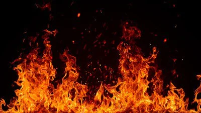 Kebakaran Kampung Adat Ciptamulya Sukabumi, Api Masih Berkobar