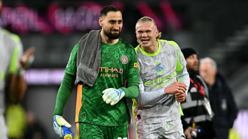 Erling Haaland menjadi sorotan dalam 'barisan Viking' yang viral di pesta pernikahan Gianluigi Donnarumma yang dipenuhi selebriti, sementara demam Piala Dunia Norwegia terus berlanjut