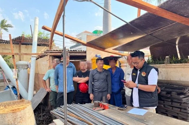 10 WN China di Jakut Ditangkap Imigrasi Gara-gara Kerja Jadi Kuli Bangunan