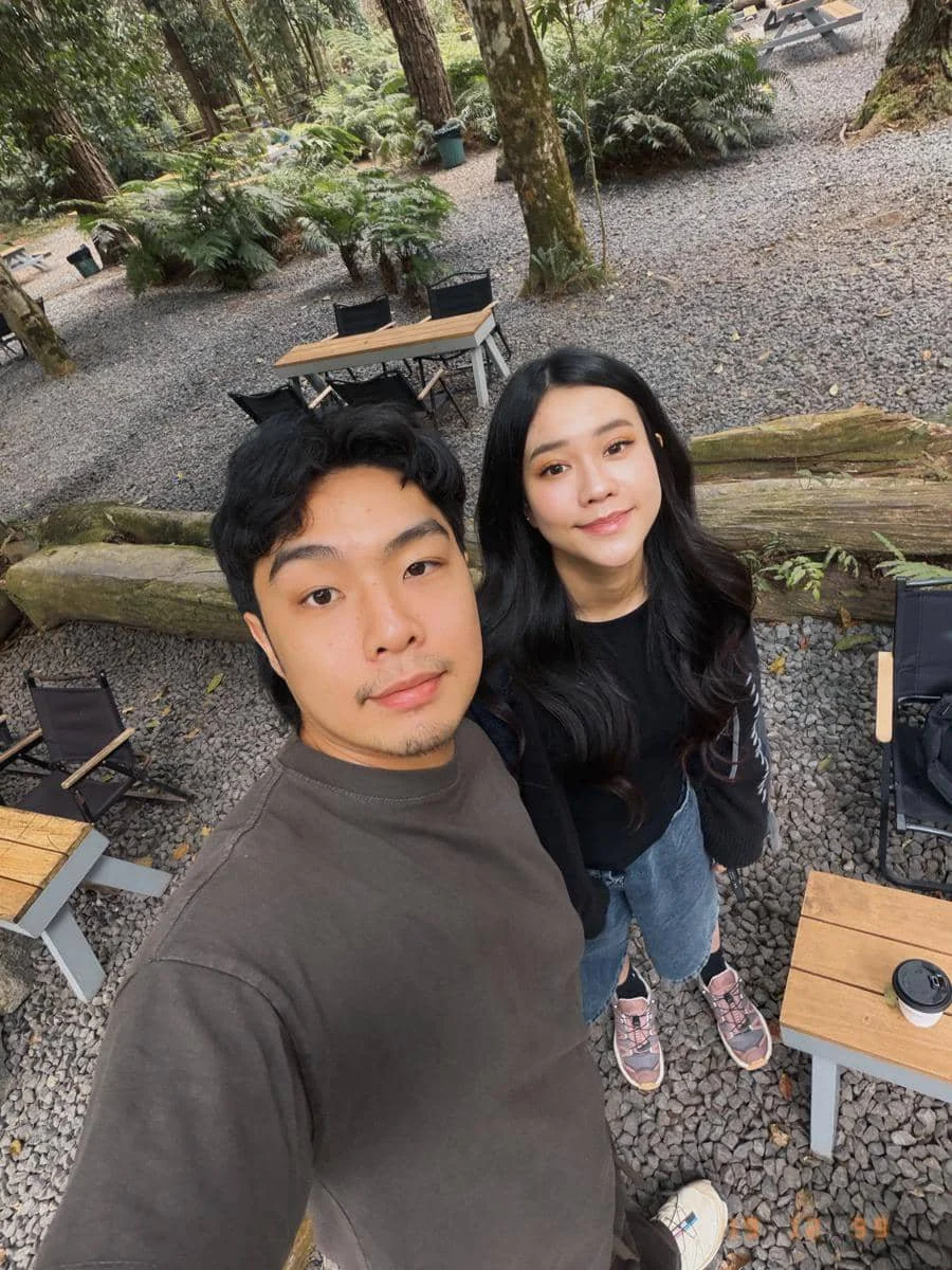 Jessica Jane dan suami liburan di Cikole