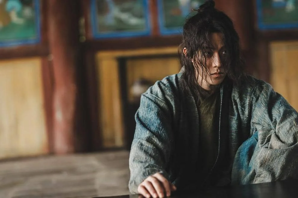 still cuts drama The East Palace
