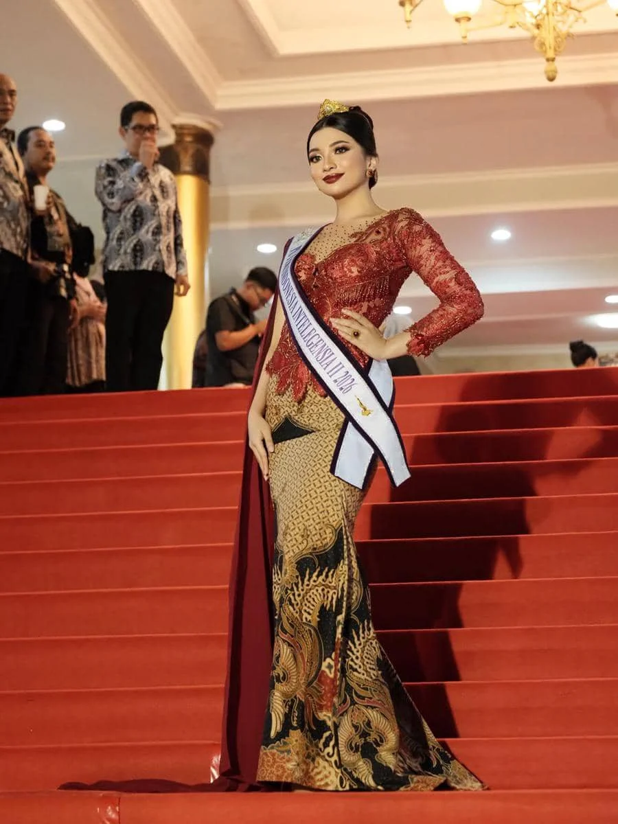 Potret Perwakilan YPI di Red Carpet Jember Fashion Carnaval 2026