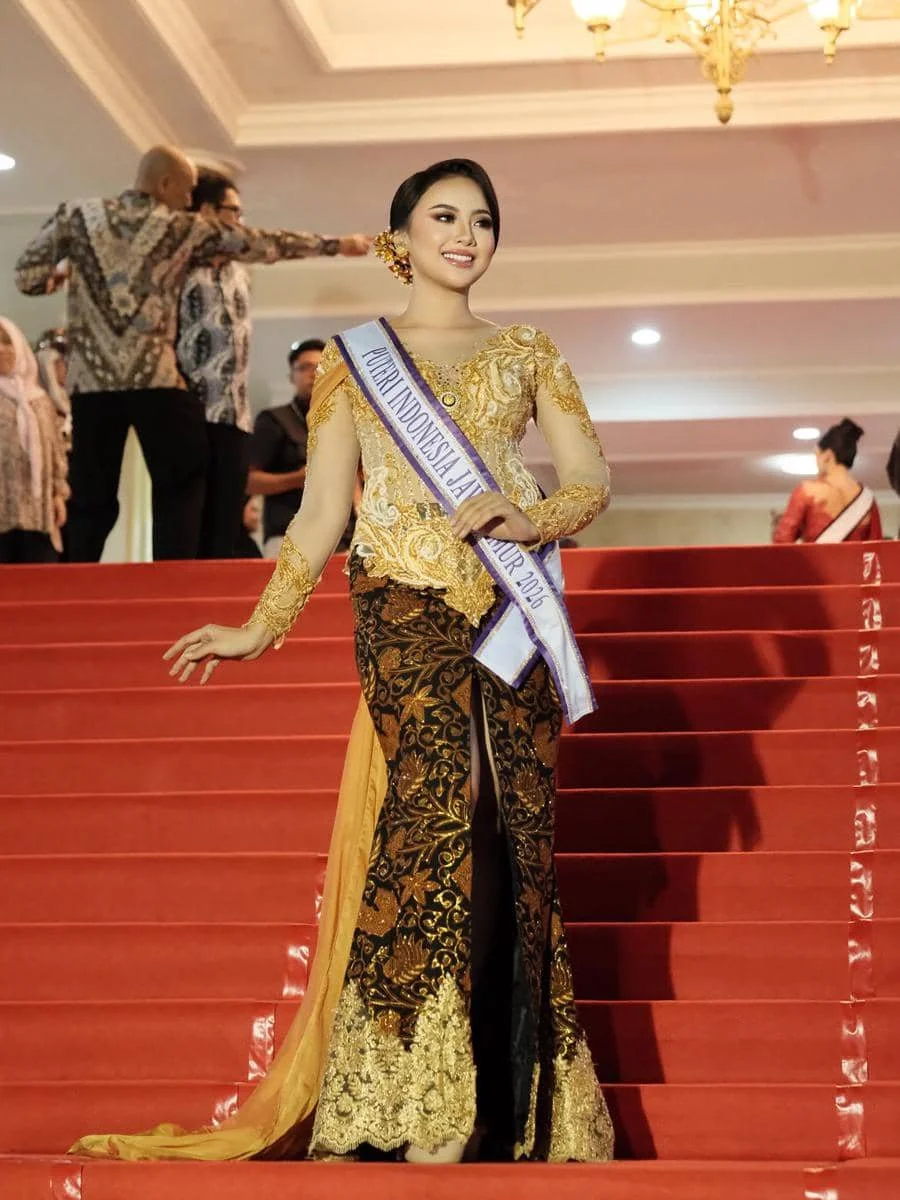 Potret Perwakilan YPI di Red Carpet Jember Fashion Carnaval 2026