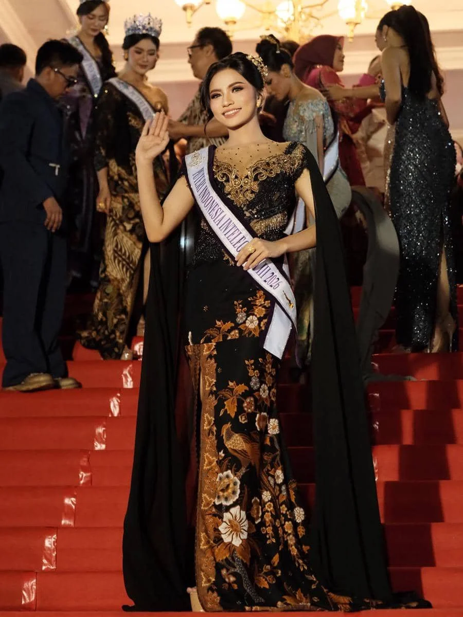 Potret Perwakilan YPI di Red Carpet Jember Fashion Carnaval 2026