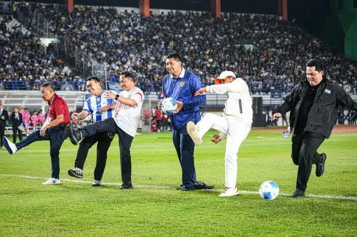 Mendagri Hadiri Pembukaan Piala Presiden, Harap Jadi Hiburan dan Tingkatkan Ekonomi Rakyat