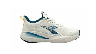 5 Sepatu Lari di Bawah Rp500 Ribu di Sports Station, Performa Nyaman Sesuai Review