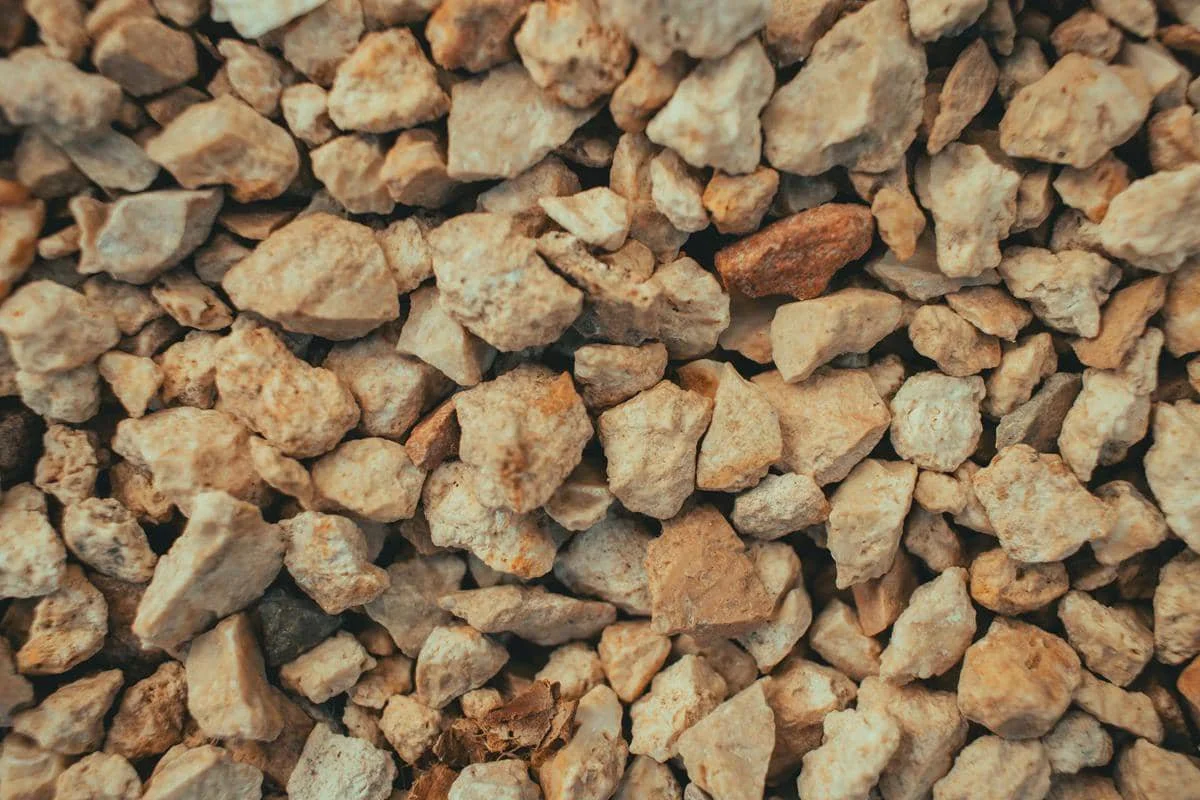 ilustrasi batu mineral