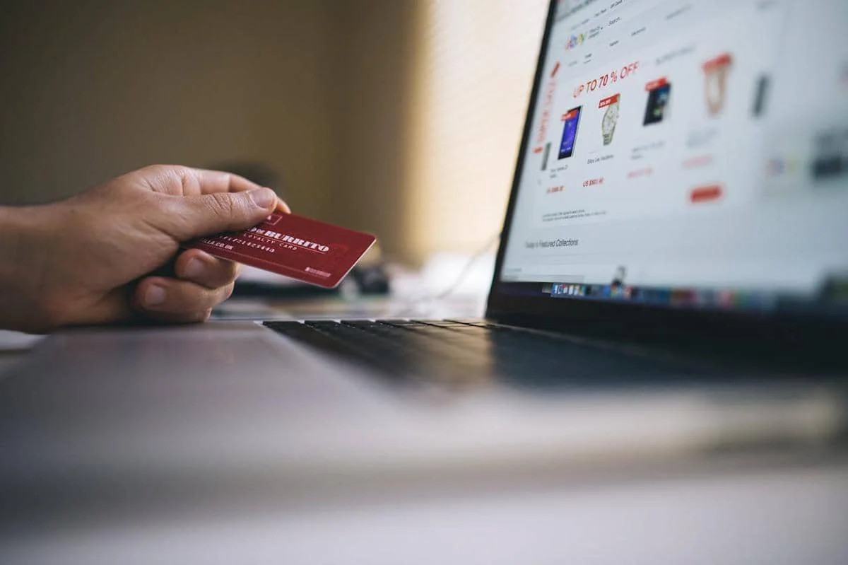 Membantu bisnis lebih mudah ditemukan secara online