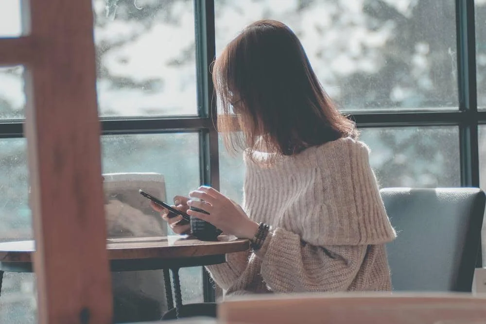  Ciri Love Scam dan Cara Menghindarinya