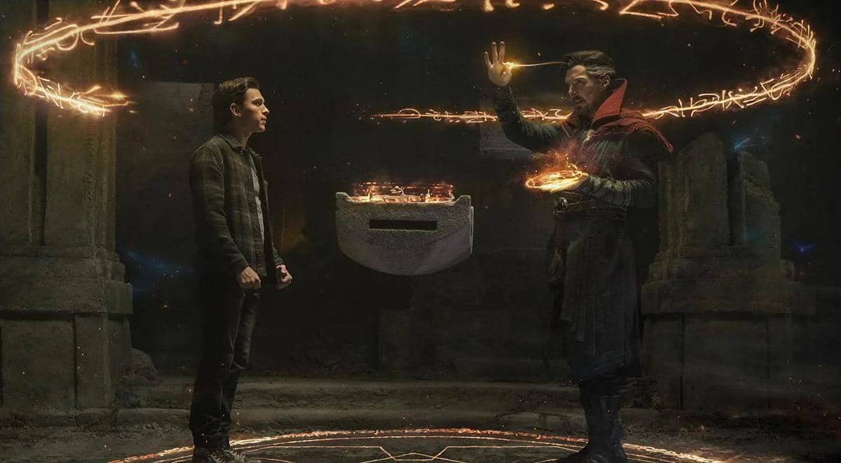 Peter Parker dan Doctor Strange di film Spider-Man: No Way Home