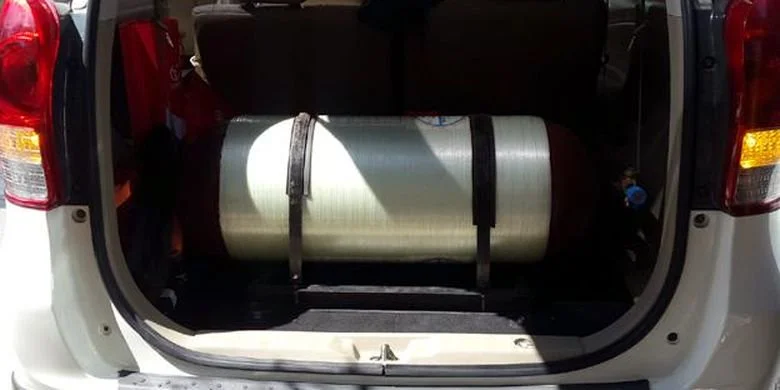 Tabung CNG diletakkan di bagasi.