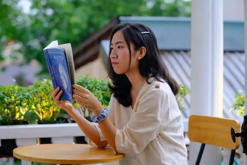 Mending Baca Buku Versi Bahasa Asli atau Terjemahan?