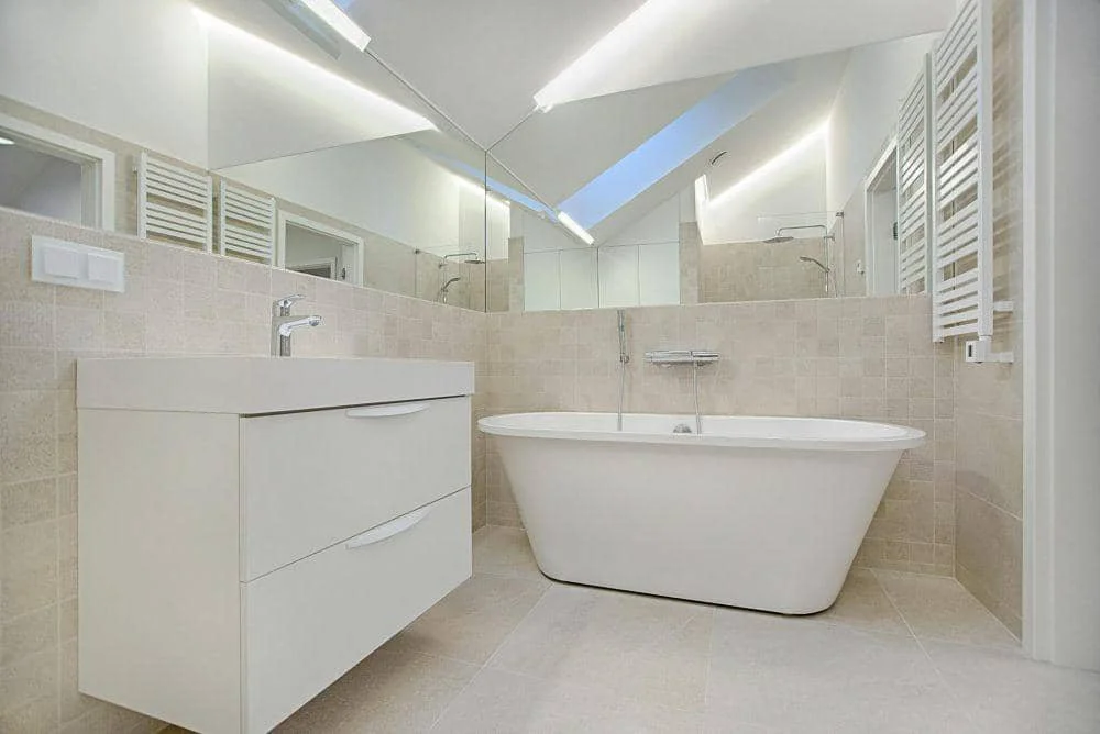 ilustrasi bathtub (pexels.com/Vecislavas Popa)