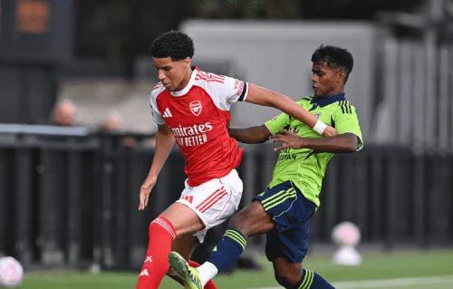 Demiane Agustien saat membela Arsenal U-21. (Foto: Arsenal.com)