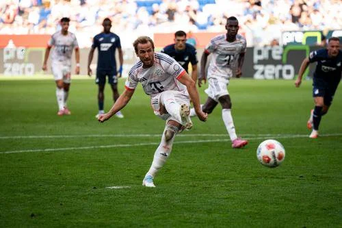 Harry Kane hattrick di laga Hoffenheim vs Bayern Munich (Foto: X/@FCBayern)