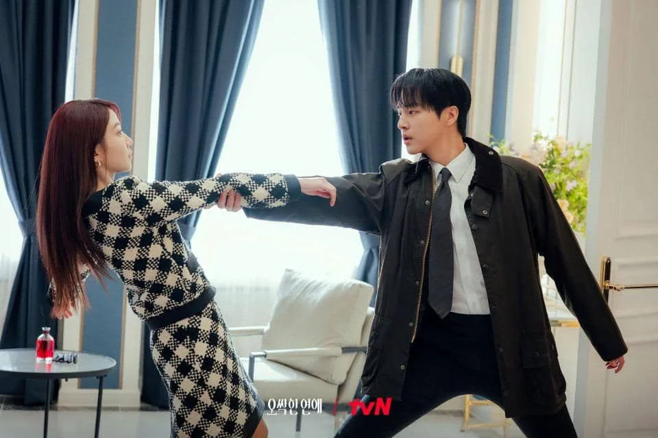 still cuts drama Spooky in Love