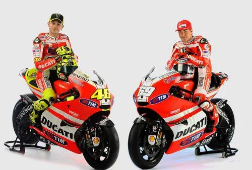 Valentino Rossi dan Nicky Hayden