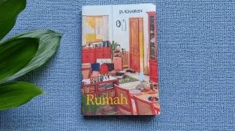 Jago Atur Liburan Mewah tapi Gagal Paham Arti Rumah, Resensi Novel Rumah