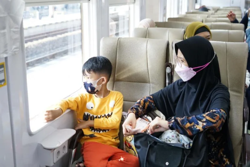 UU Kereta Api Digugat, MK Diminta Gratiskan Tiket KA bagi Anak Usia 0-5 Tahun