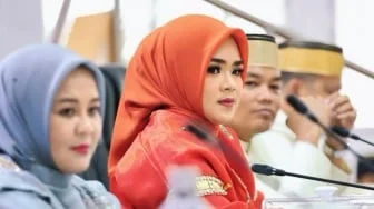 Profil Andi Tenri Walinonong, Ketua DPRD Bone Perempuan Pertama yang Viral Diduga Aniaya Staf