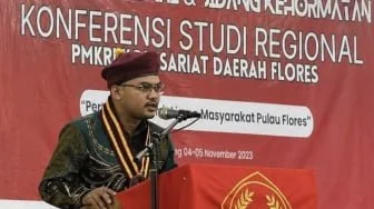 Diiringi Lagu Glenn Fredly, Delvis Rettob Dinobatkan sebagai Ketua Presidium PP PMKRI