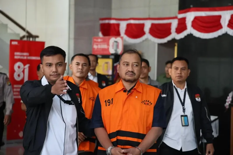 Bupati Pemalang Anom Widiyantoro Ditahan KPK Usai Kena OTT
