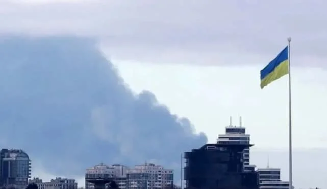 Rusia Luncurkan Gelombang Rudal Balistik ke Ukraina, Ledakan Terdengar di Kiev