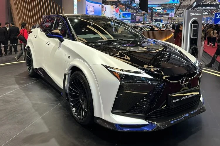  Lexus RZ 600e F Sport Performance GIIAS 2026