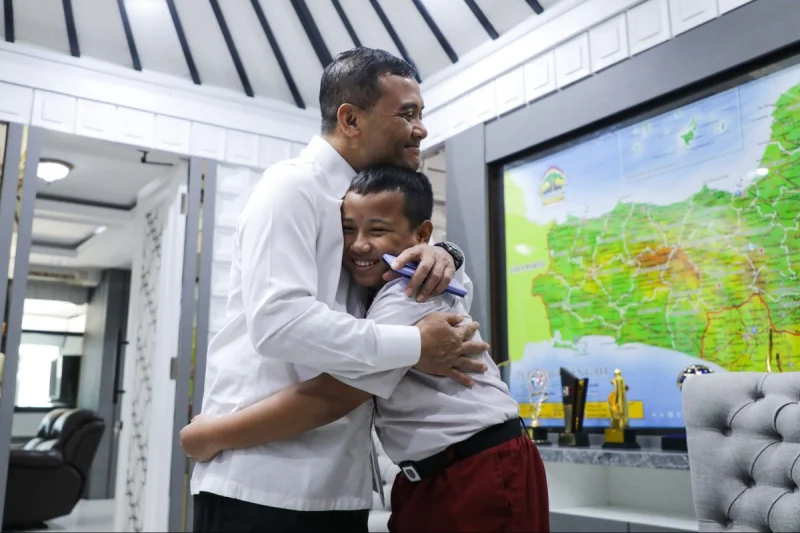 Diakui NASA, Bocah SD Asal Boyolali Dapat Laptop dari Ahmad Luthfi