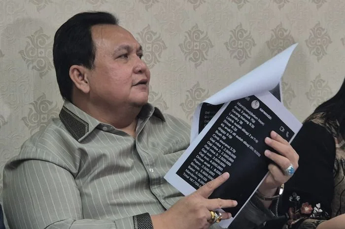 Sebut Cerita Sarwendah Didatangi Debt Collector Tak Logis, Pengacara Ruben Onsu Tantang Bukti Soal Pinjol