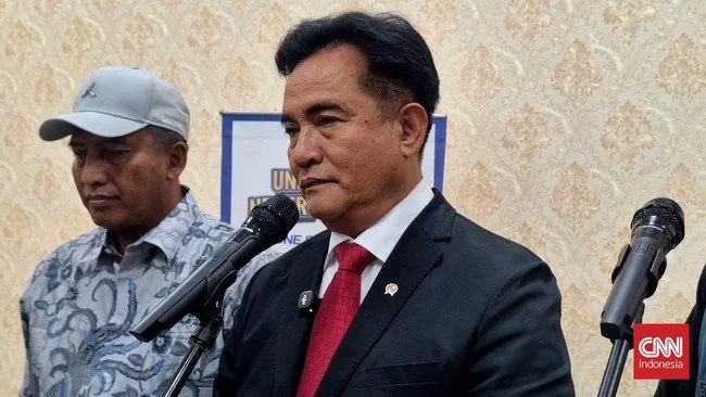 Yusril: Pemerintah Patuh Putusan MK Pisah Anggaran Pendidikan dan MBG