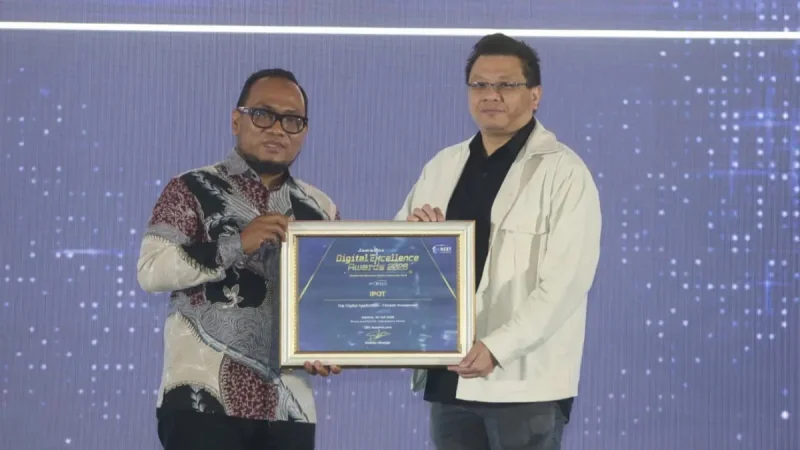 Raih Penghargaan JawaPos.com Digital Excellence Awards 2026, IPOT Siap Luncurkan Fitur AI Terbaru