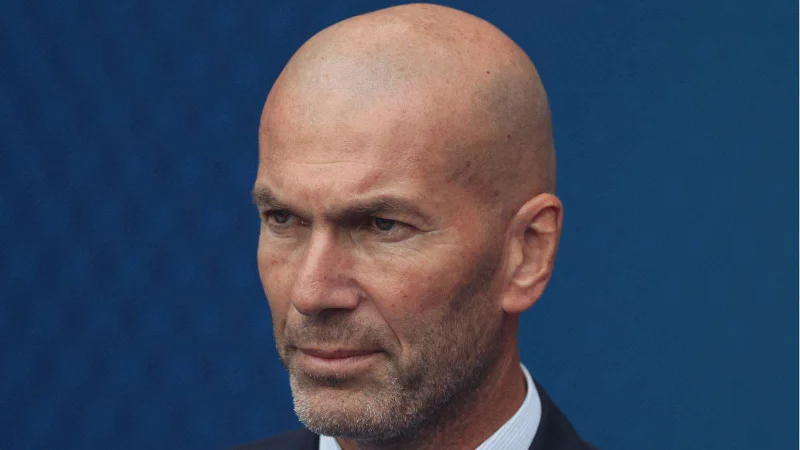 "Mengapa kalian menanyakan agamanya?": Kontroversi baru di Prancis seputar Zidane